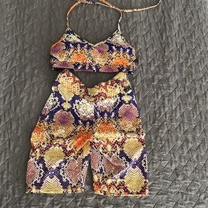 Licifit Chakra set - Convertible bra and High waist scrunch biker short SIZE S